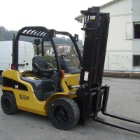 Officina GM carrelli elevatori transpallet usati